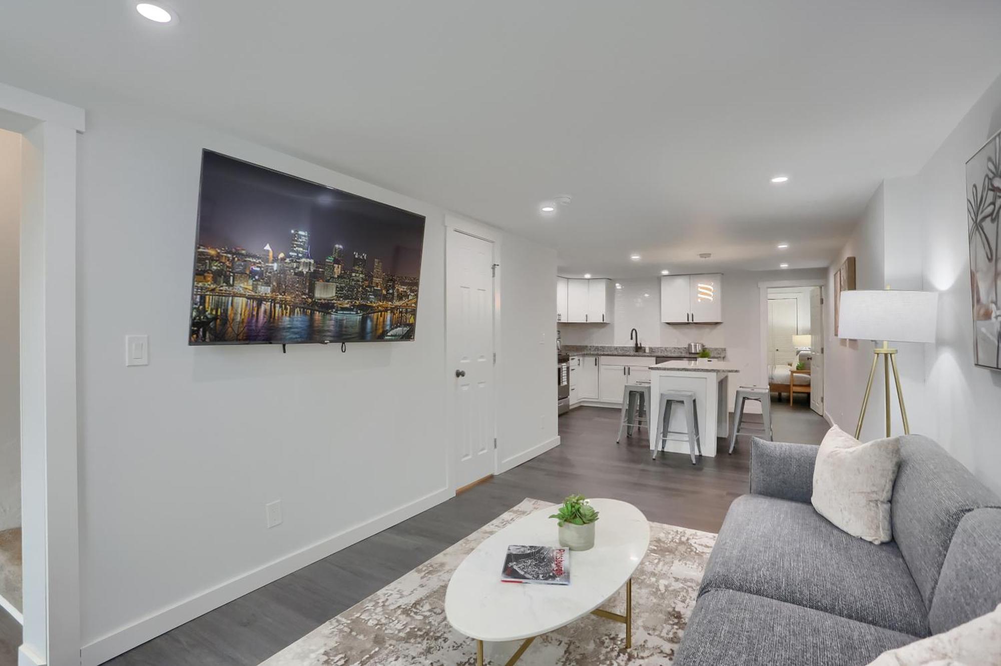 Stylish And 3bd North Side Holiday home